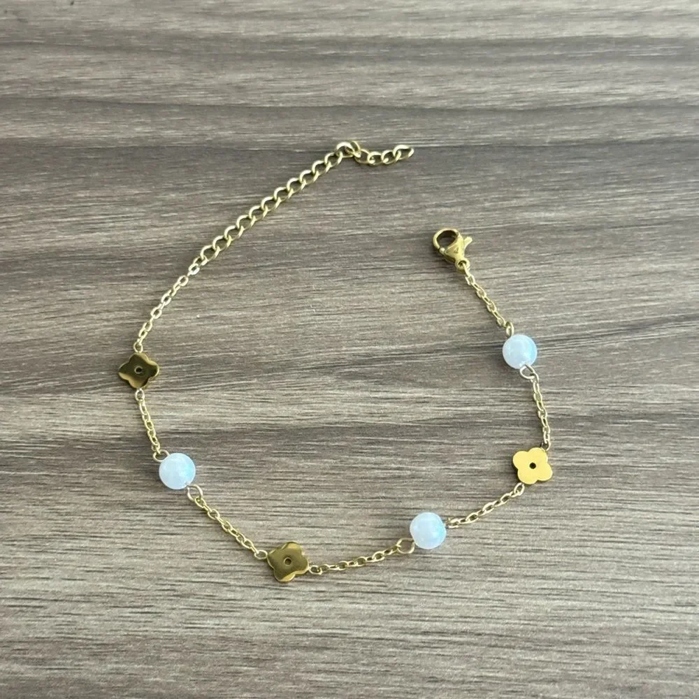Flower Bracelet Q826